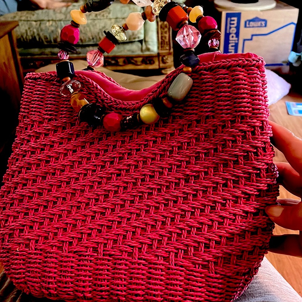 Capelli Pink Straw Handbag purse with Bead Handle Small 8” x 11”.